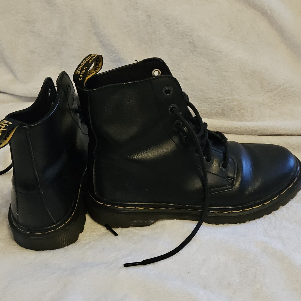 Dr. Martens Luana Black Boots Womens Size 7